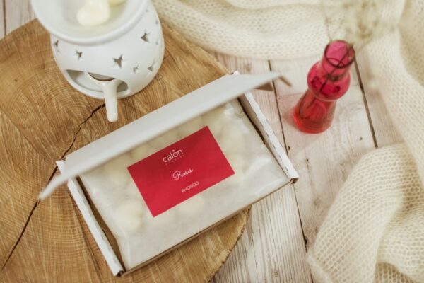 Rose wax melts with burner