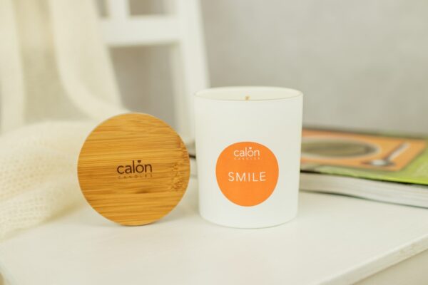 Smile candle